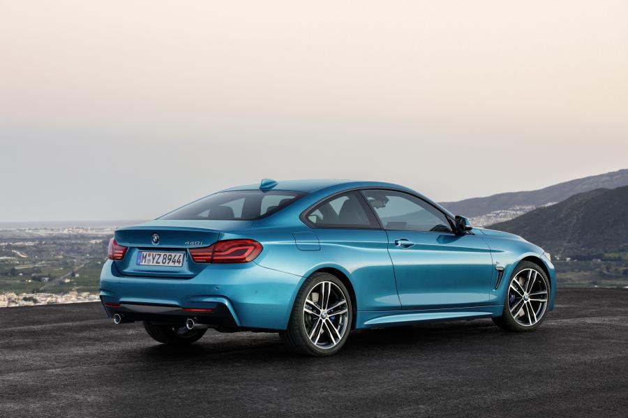  BMW 440i Coupe M Sport 2017 года  (WW) (фото 2 из 71)